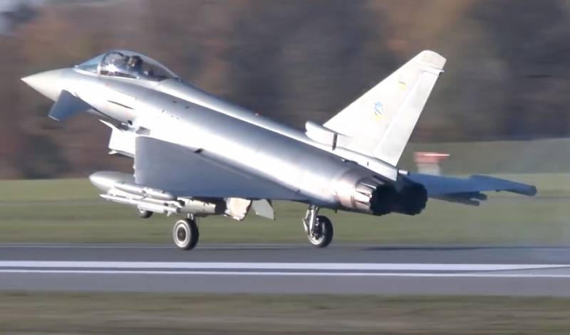 Названа наиболее вероятная причина крушения истребителей Eurofighter