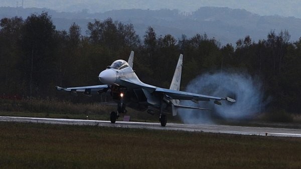 Минобороны РФ опровергло «небезопасный перехват» российским Су-35 американского самолета