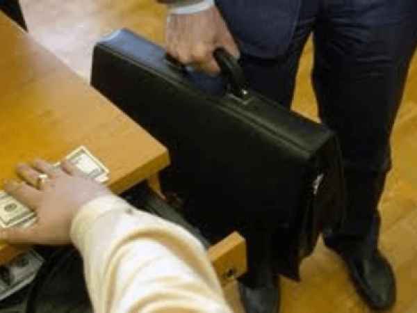 How does the system of theft of public funds in the Caucasus