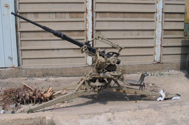 二战武器: 小口径高射炮 