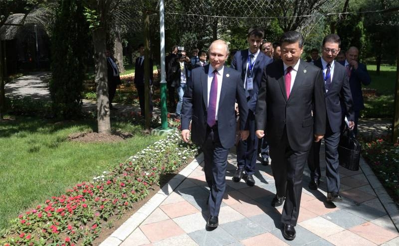 Банки РФ и Китая договорились о сделках без использования доллара США