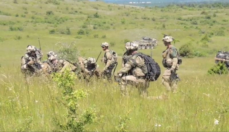 Появились кадры со сбившимся с координат танком США на учениях в Румынии