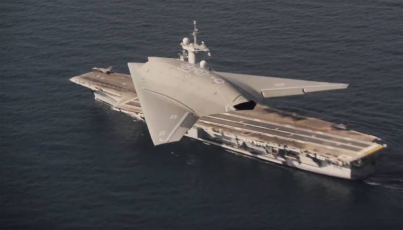 Démonstration du vol du drone Dassault nEUROn au-dessus du porte-avions "Charles de Gaulle""