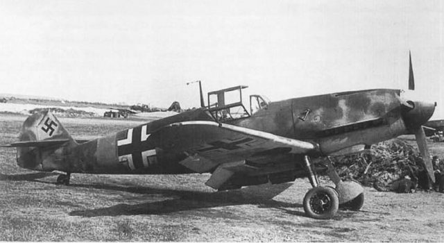 combat aircraft: «Messerşmitt» Bf 109 in comparisons 