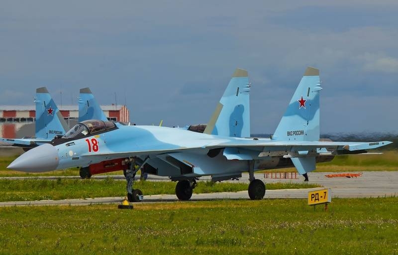 Three Su-35s entered service 790 th Regiment ZVO