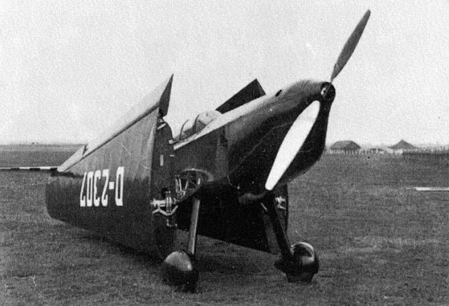 Боевые самолёты: такой странный «Messerschmitt» Bf 109 