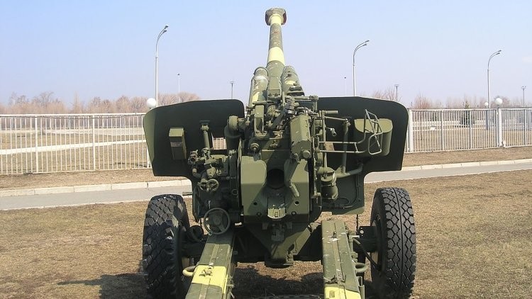 Артиллеристы ЦВО отработали контрбатарейную стрельбу на Урале