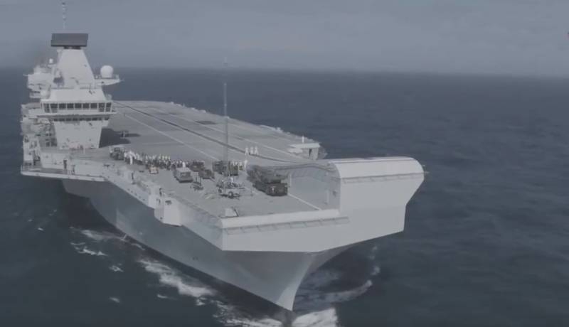 New British aircraft carrier again gave a leak