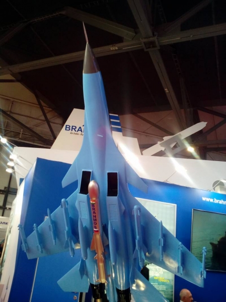 At the show in St. Petersburg clarified TTX BrahMos air-launched