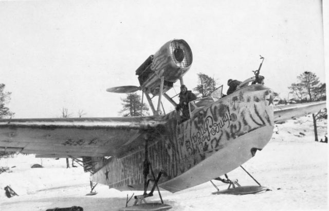 战斗机: 水上飞机 MBR-2, «амбарчик» Бериева 