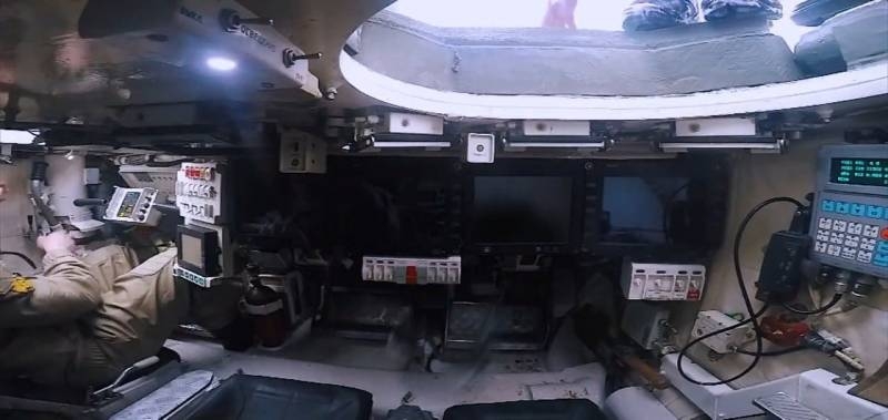 正在讨论有人居住的T-14“阿玛塔”太空舱的照片" 与“杀不死的" 拨动开关和 MPL