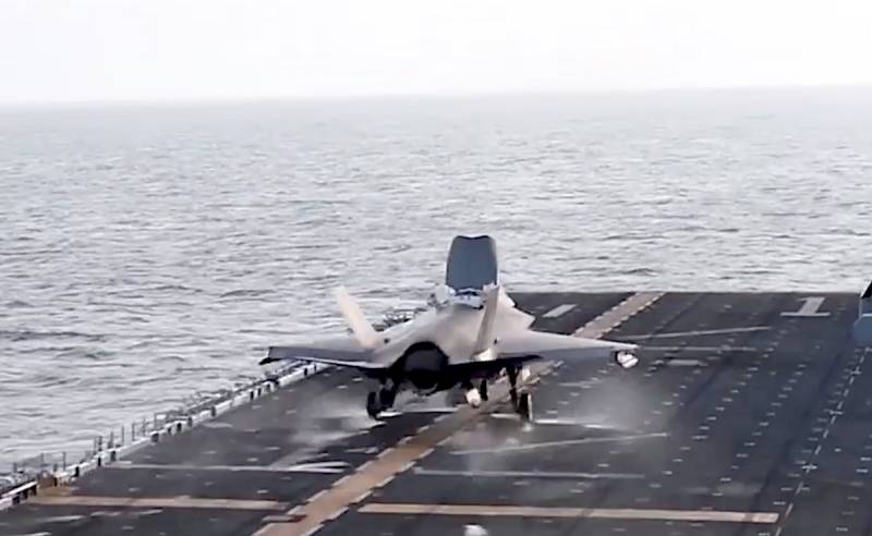 Опубликовано видео укороченного взлета F-35B с палубы УДК