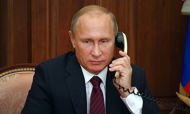 Putin held a telephone conversation with Zelensky