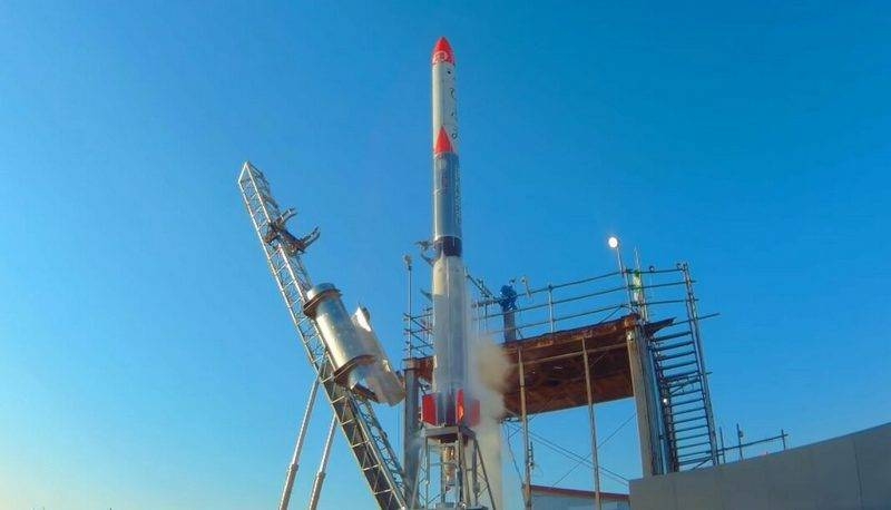 Японии не удалось осуществить запуск коммерческой ракеты "МОМО-4"