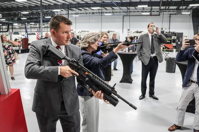Estonia armed with American rifles caliber 5,56 and 7.62 mm