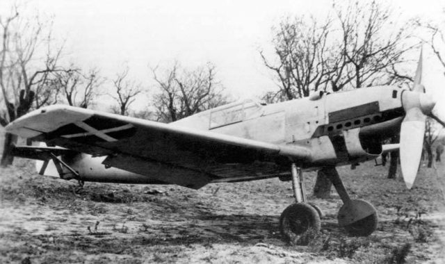 combat aircraft: «Messerşmitt» Bf 109 in comparisons 