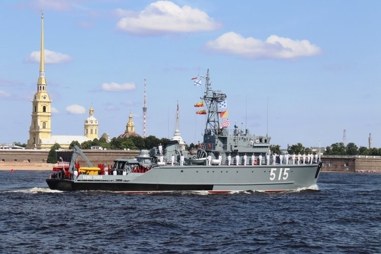 Parade in honor of Navy Day started in St. Petersburg
