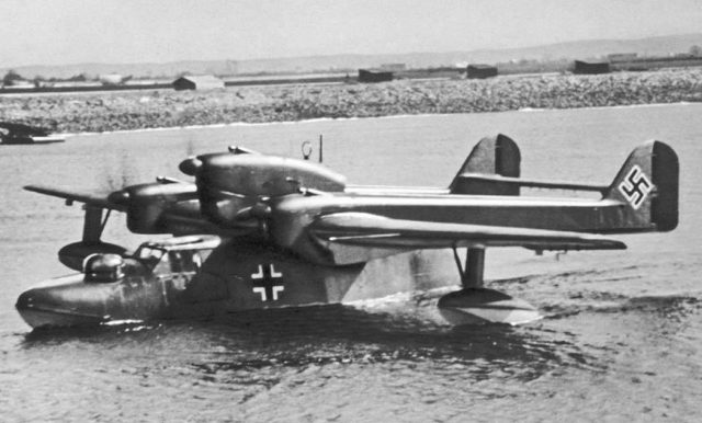 Armes de la Seconde Guerre mondiale: bateaux volants 