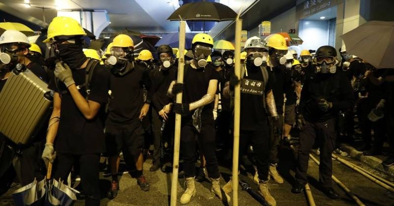 香港骚乱. 中国会动用军队，西方会怎么做？