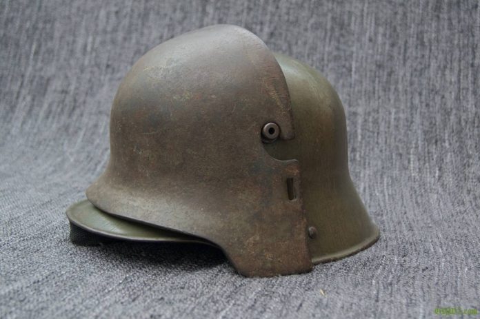 historical detective: German helmets - neck intact, brains are broken 