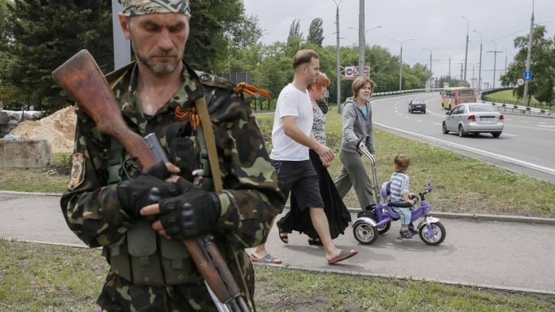 Novorossia between the Russian and Ukrainian bureaucracy lawlessness