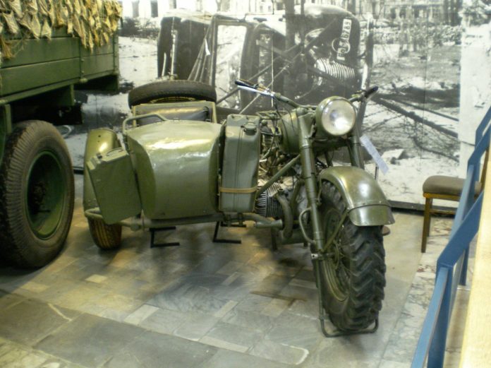 TMP-53: four-wheel drive motorcycle, not get to battlefields 