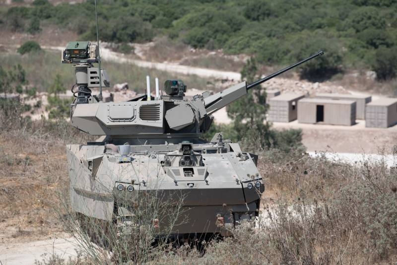 Израиль представил три демонстратора технологий "умной" бронетехники