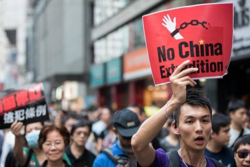 Беспорядки в Гонконге. Применит ли Китай армию и что будет делать Запад