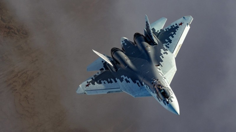 Опубликовано видео воздушного боя пилотажных групп ВКС России