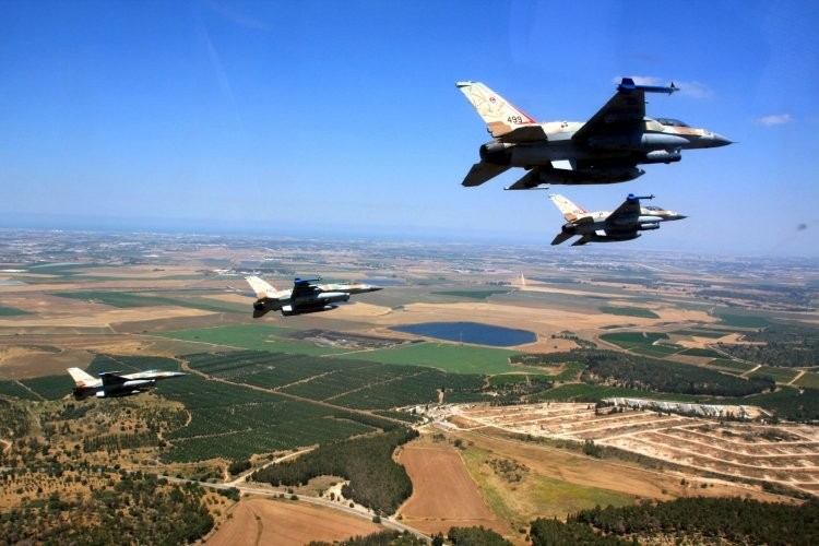 ВВС Израиля нанесли удар по позициям САА в Эль-Кунейтре