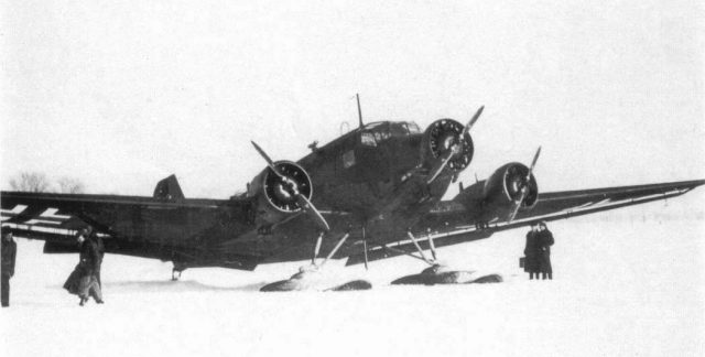 combat aircraft: «Yunkyers» Ju.52 / Зm - strange, but useful 
