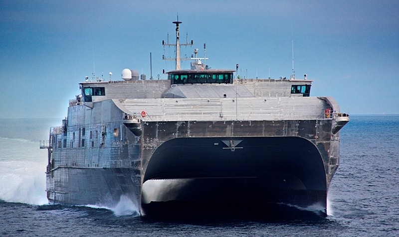 Экспедиционный корабль ВМС США вошел в Черное море
