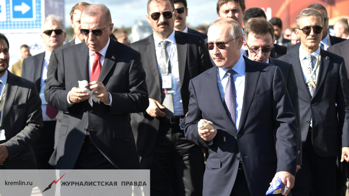 Продавшая Путину мороженое на МАКС девушка рассказала о встрече с президентом