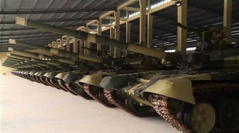 Во Вьетнаме танки Т-90 назвали составной частью "стального кулака" estados