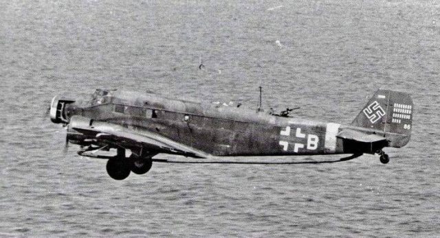 Боевые самолёты: «Юнкерс» Ju.52/Зm - странный, но полезнейший 
