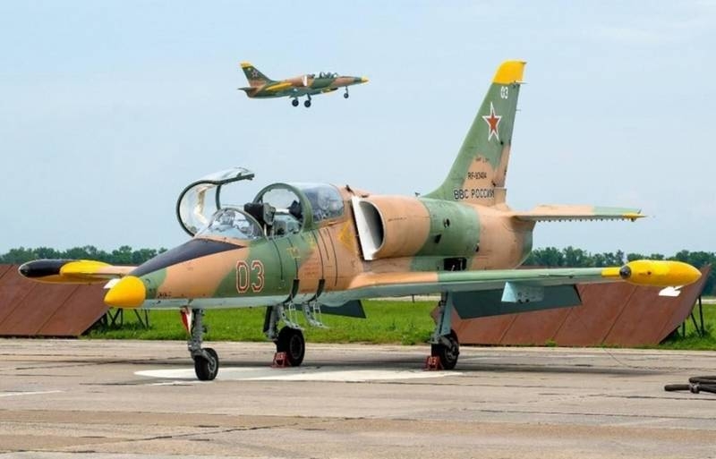 The Ministry of Defense has recognized the lack of a training aircraft in flight universities