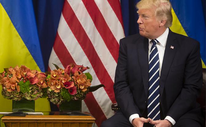 Роковая встреча Зеленского с Трампом: США отказались кормить Украину
