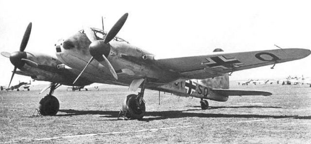 Avions de combat: combattants «Messerschmitt» Ме-210 и Ме-410 