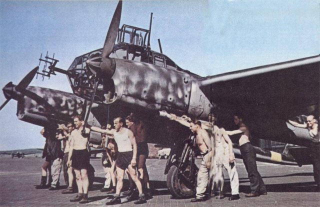 Avions de combat: Chasseurs de nuit de la Luftwaffe 