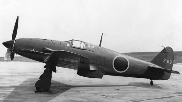 combat aircraft: истребитель Ki-61 «Hien» 