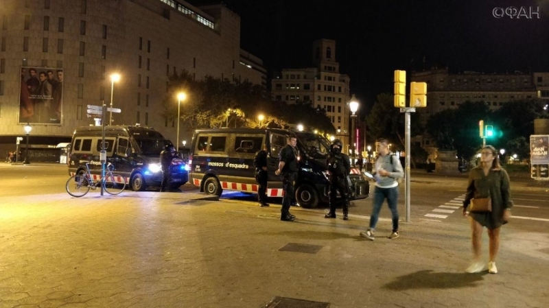 Новые протесты в Барселоне завершились беспорядками