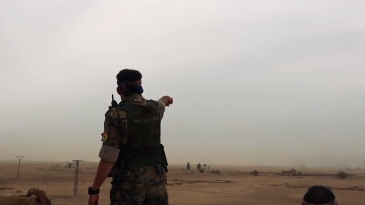 Курды подожгли несколько нефтяных скважин на севере сирийской провинции Хасеке