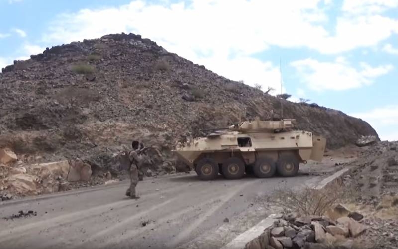 "Отъезжай и выходи": Huthis showed a simple capture of the Saudi armored