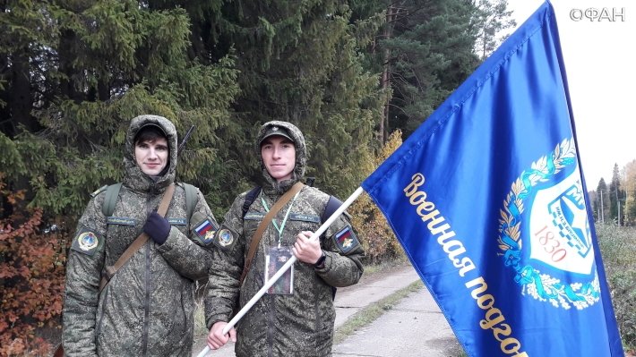 Students and military repeated 85-kilometer march of Kremlin cadets