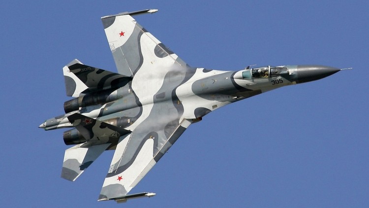 Су-27 проконтролировал бомбардировщик США у границ РФ над Черным морем