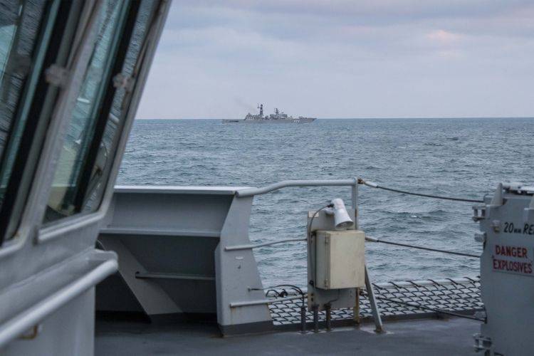 On the British HMS Mersey reported on observing and support of the Russian Navy ships
