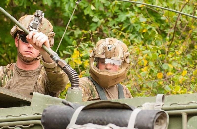Американская армия тестирует новые защитные шлемы