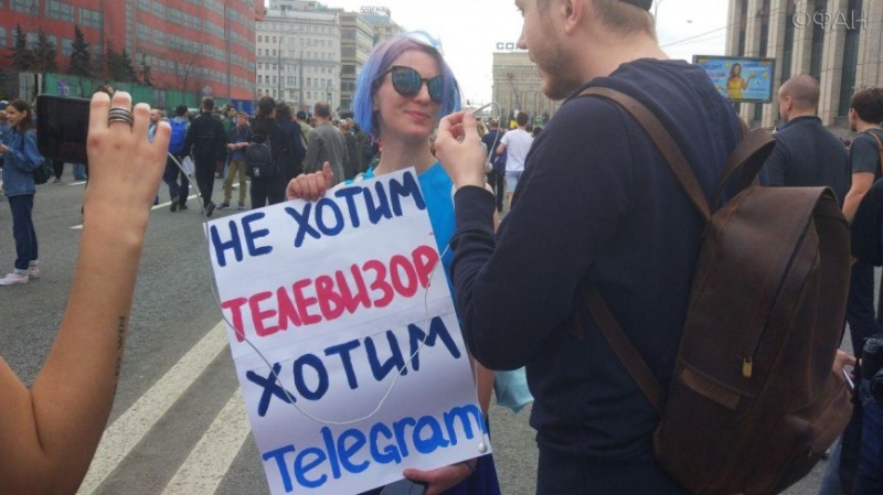 Journalists urged authorities to stop blocking Telegram