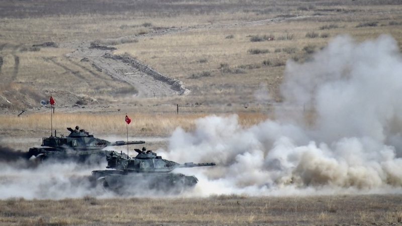 Турция против курдских террористов, 天 6: коалиция США бежит из Сирии, курды забрали боевиков ИГ