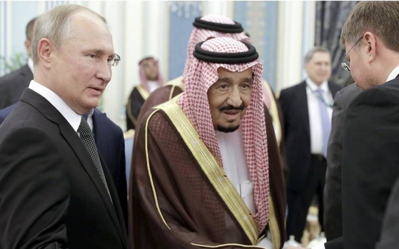 Putin leads the Middle East from the West. What are afraid of the US and Europe